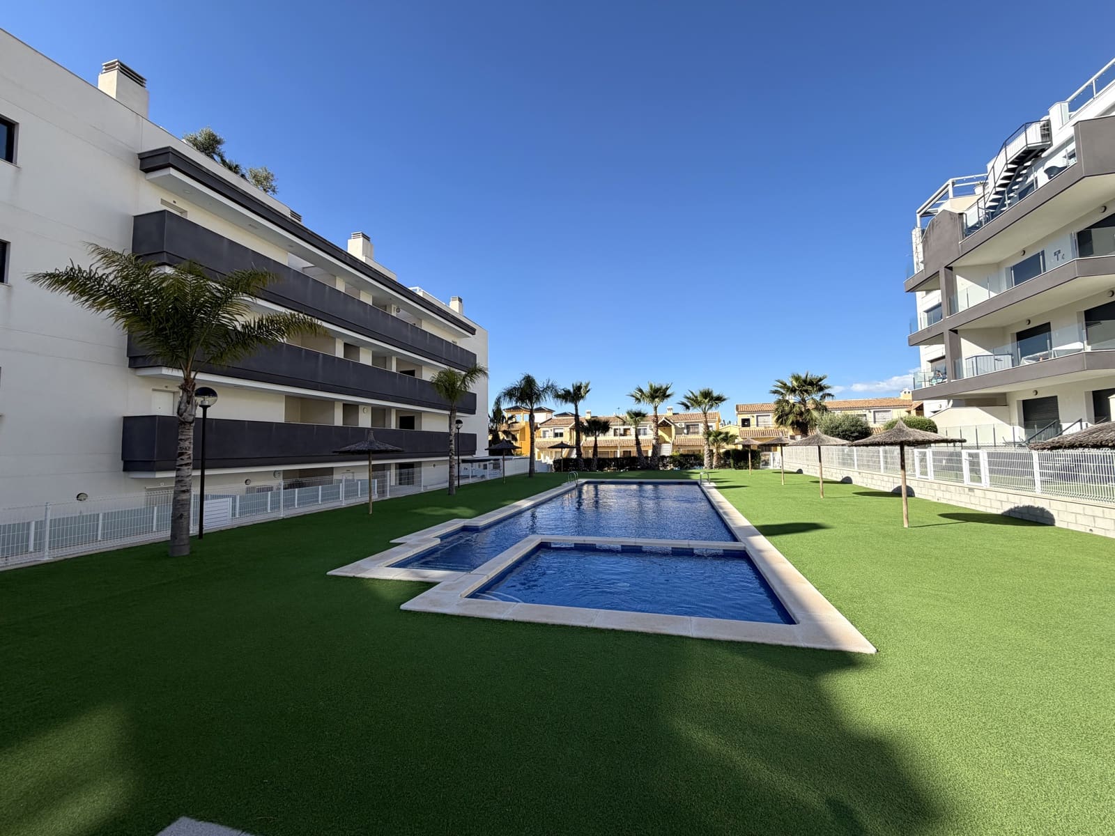 2 chambre Appartement à vendre à Orihuela Costa avec piscine garage - 324 900 € (Ref: 9751510)