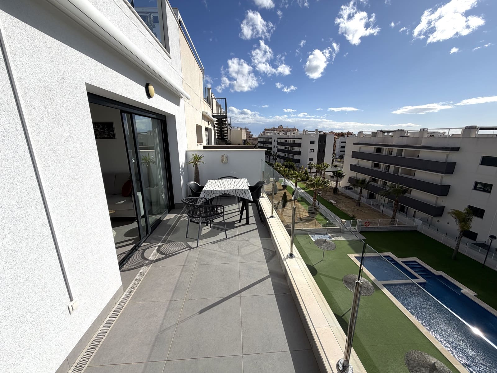 2 chambre Appartement à vendre à Orihuela Costa avec piscine garage - 324 900 € (Ref: 9751510)