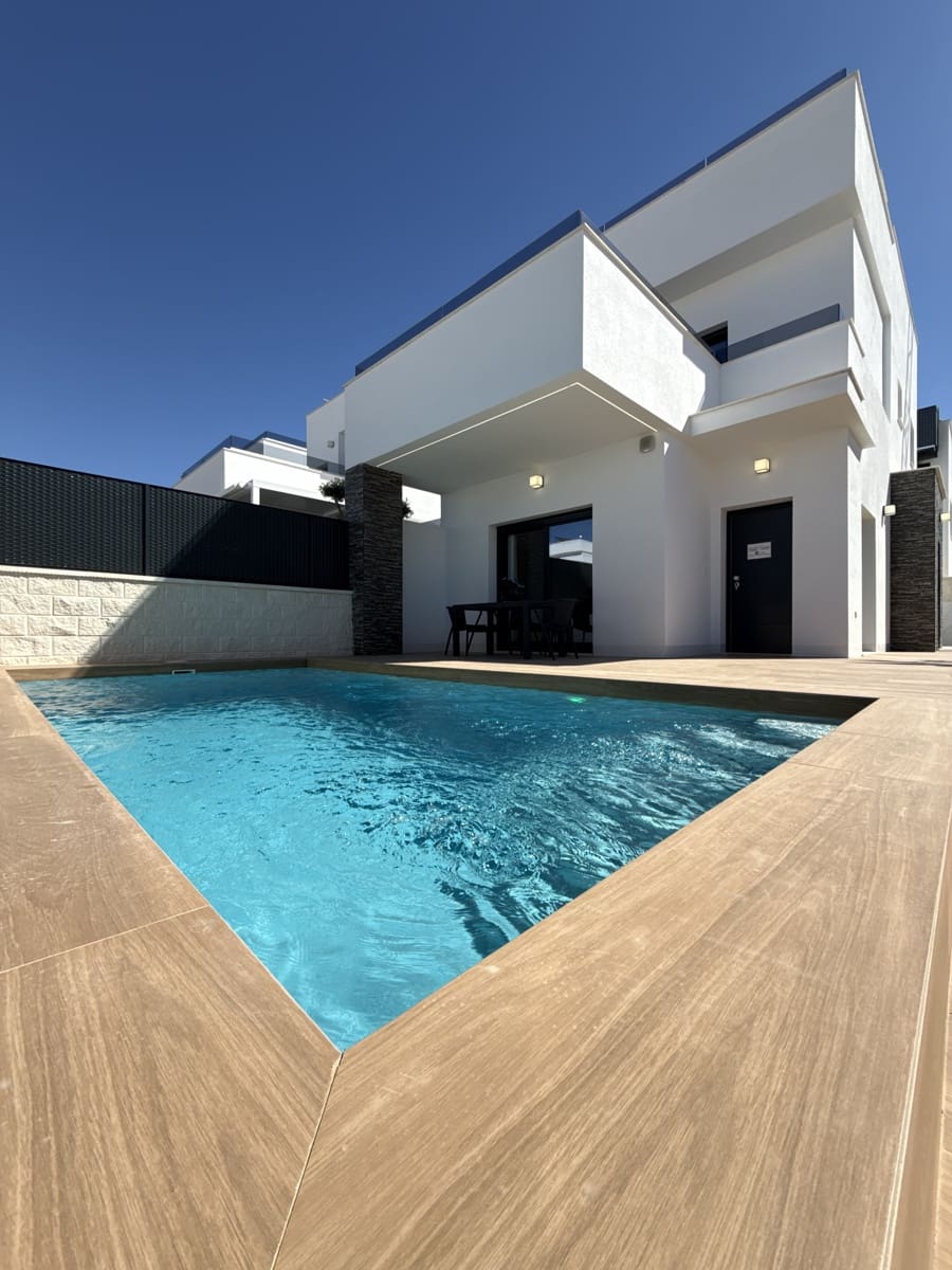 3 makuuhuone Huvila myytävänä paikassa Orihuela mukana uima-altaan - 414 900 € (Ref: 9751511)