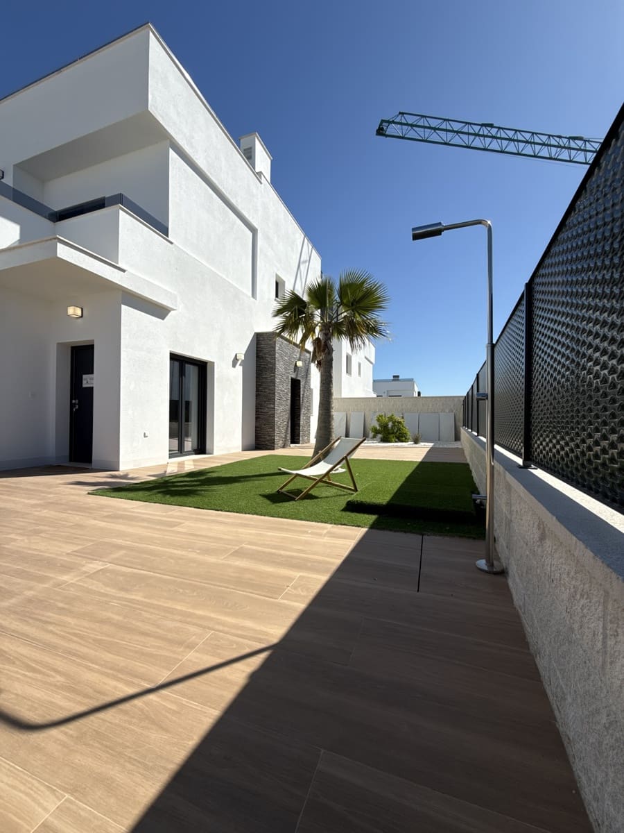 3 makuuhuone Huvila myytävänä paikassa Orihuela mukana uima-altaan - 414 900 € (Ref: 9751511)