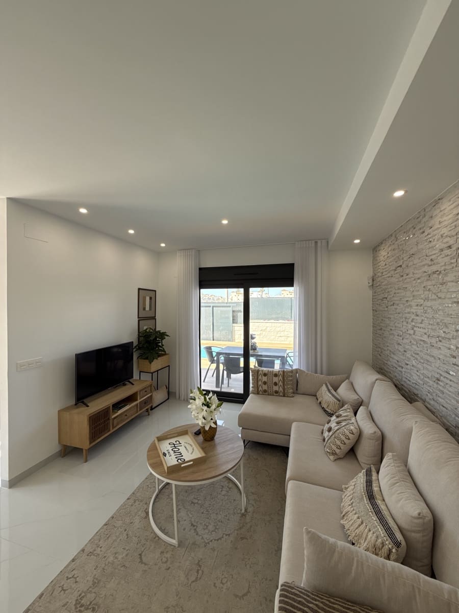 3 makuuhuone Huvila myytävänä paikassa Orihuela mukana uima-altaan - 414 900 € (Ref: 9751511)