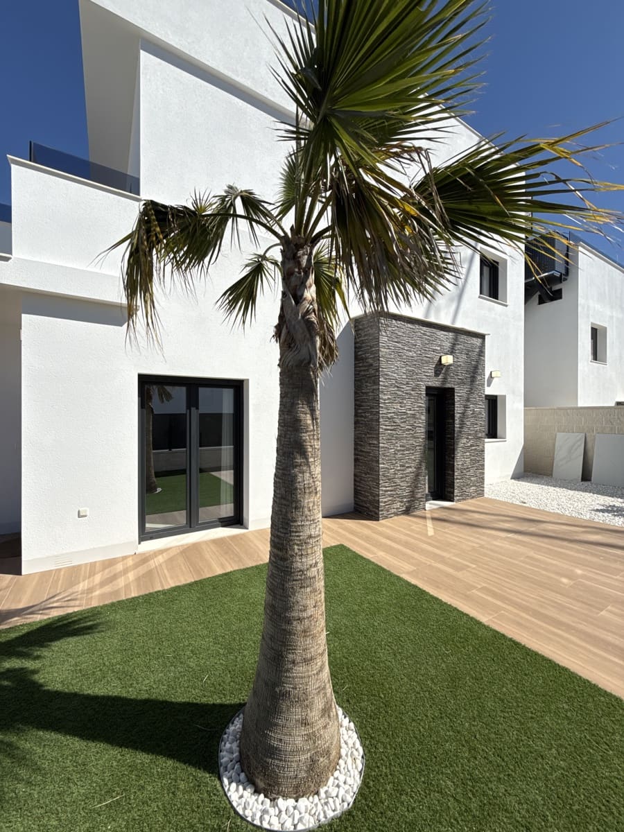 3 makuuhuone Huvila myytävänä paikassa Orihuela mukana uima-altaan - 414 900 € (Ref: 9751511)