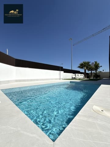 2 soverom Kjedet enebolig til salgs i Desamparados - Hurchillo - Torremendo, Orihuela med svømmebasseng garasje - € 351 000 (Ref: 9756251)