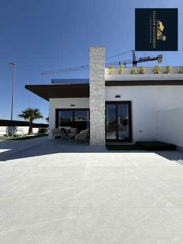 2 soverom Kjedet enebolig til salgs i Desamparados - Hurchillo - Torremendo, Orihuela med svømmebasseng garasje - € 351 000 (Ref: 9756251)