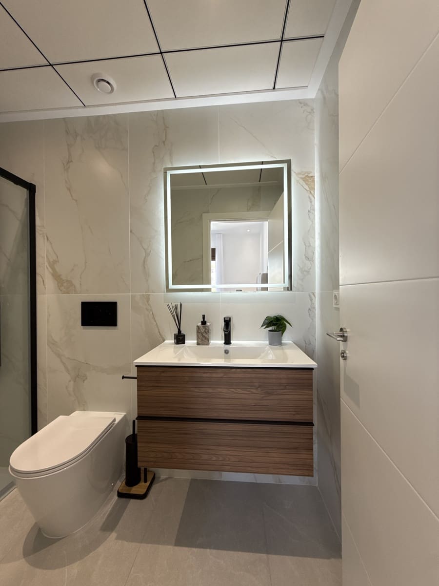 2 soverom Kjedet enebolig til salgs i Orihuela med svømmebasseng garasje - € 351 000 (Ref: 9756251)