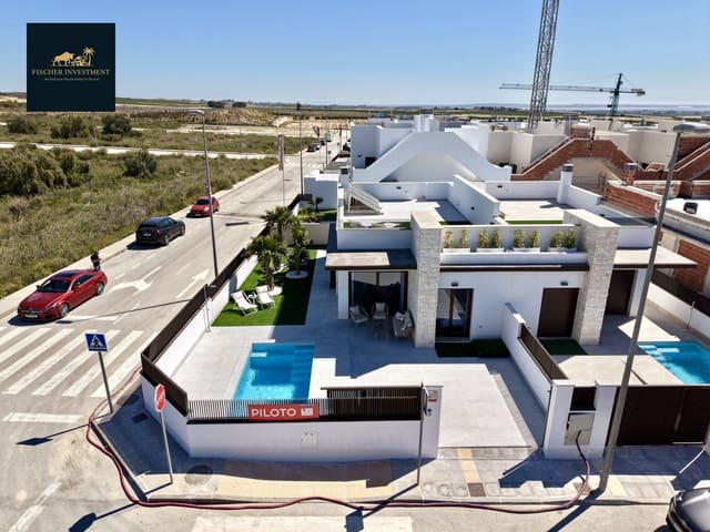 2 soverom Kjedet enebolig til salgs i Desamparados - Hurchillo - Torremendo, Orihuela med svømmebasseng garasje - € 351 000 (Ref: 9756251)