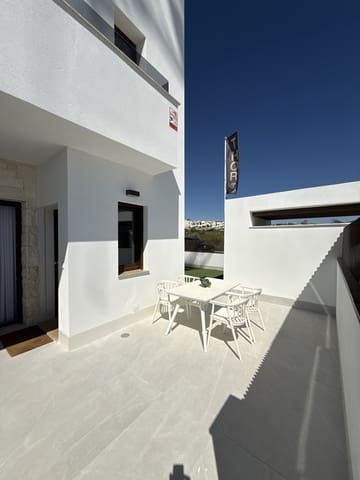 3 soveværelse Byhus til salg i Desamparados - Hurchillo - Torremendo, Orihuela med swimmingpool garage - € 314.900 (Ref: 9756258)