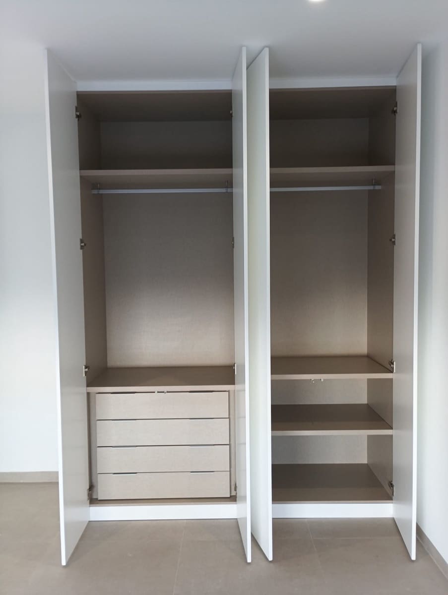 Chalet de 3 habitaciones en Pilar de la Horadada en venta con piscina garaje - 583.900 € (Ref: 9758175)