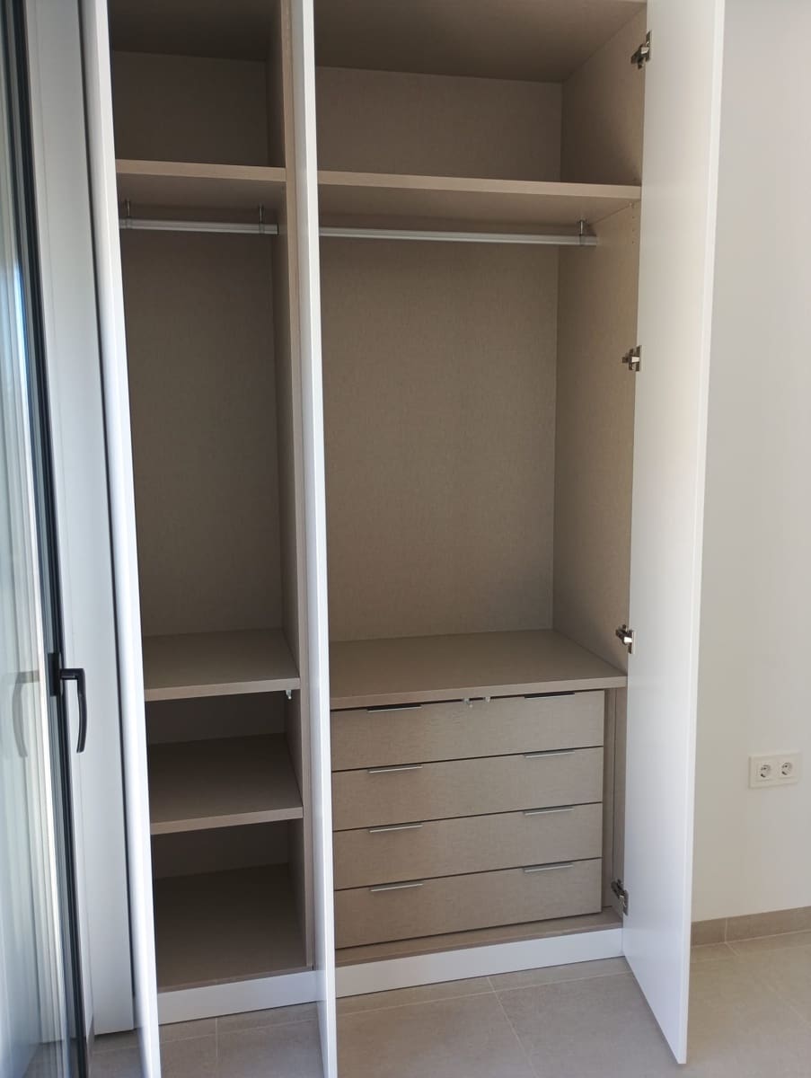 Chalet de 3 habitaciones en Pilar de la Horadada en venta con piscina garaje - 583.900 € (Ref: 9758175)