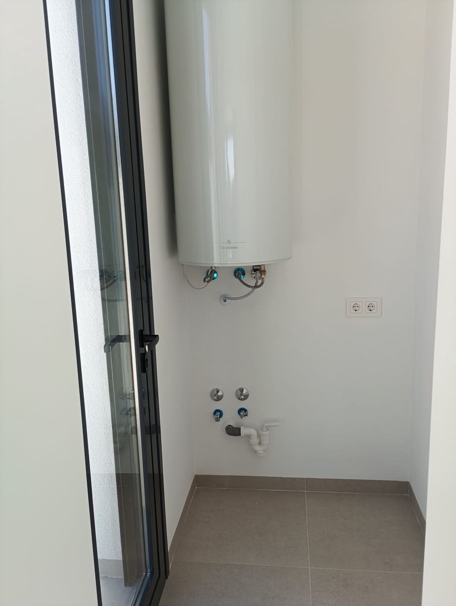 Chalet de 3 habitaciones en Pilar de la Horadada en venta con piscina garaje - 583.900 € (Ref: 9758175)