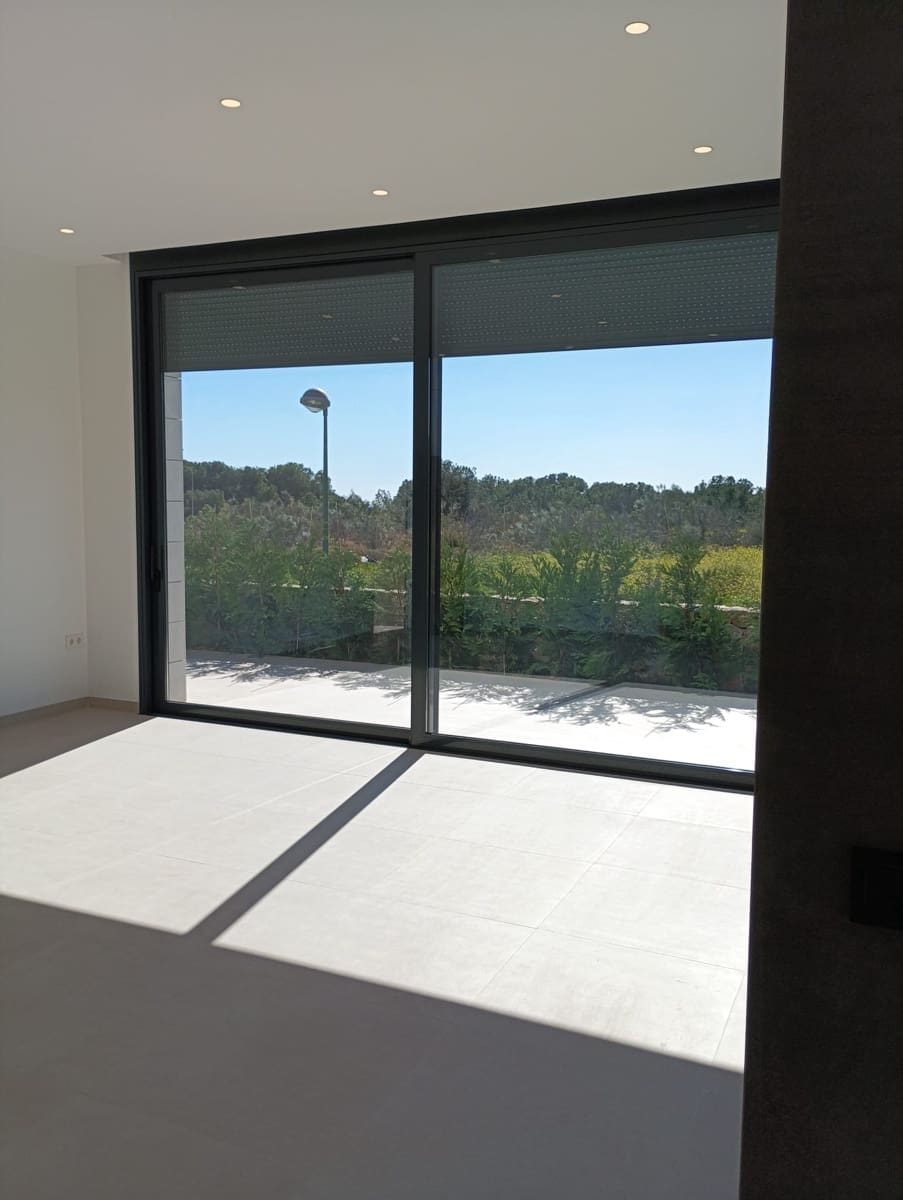 Chalet de 3 habitaciones en Pilar de la Horadada en venta con piscina garaje - 583.900 € (Ref: 9758175)