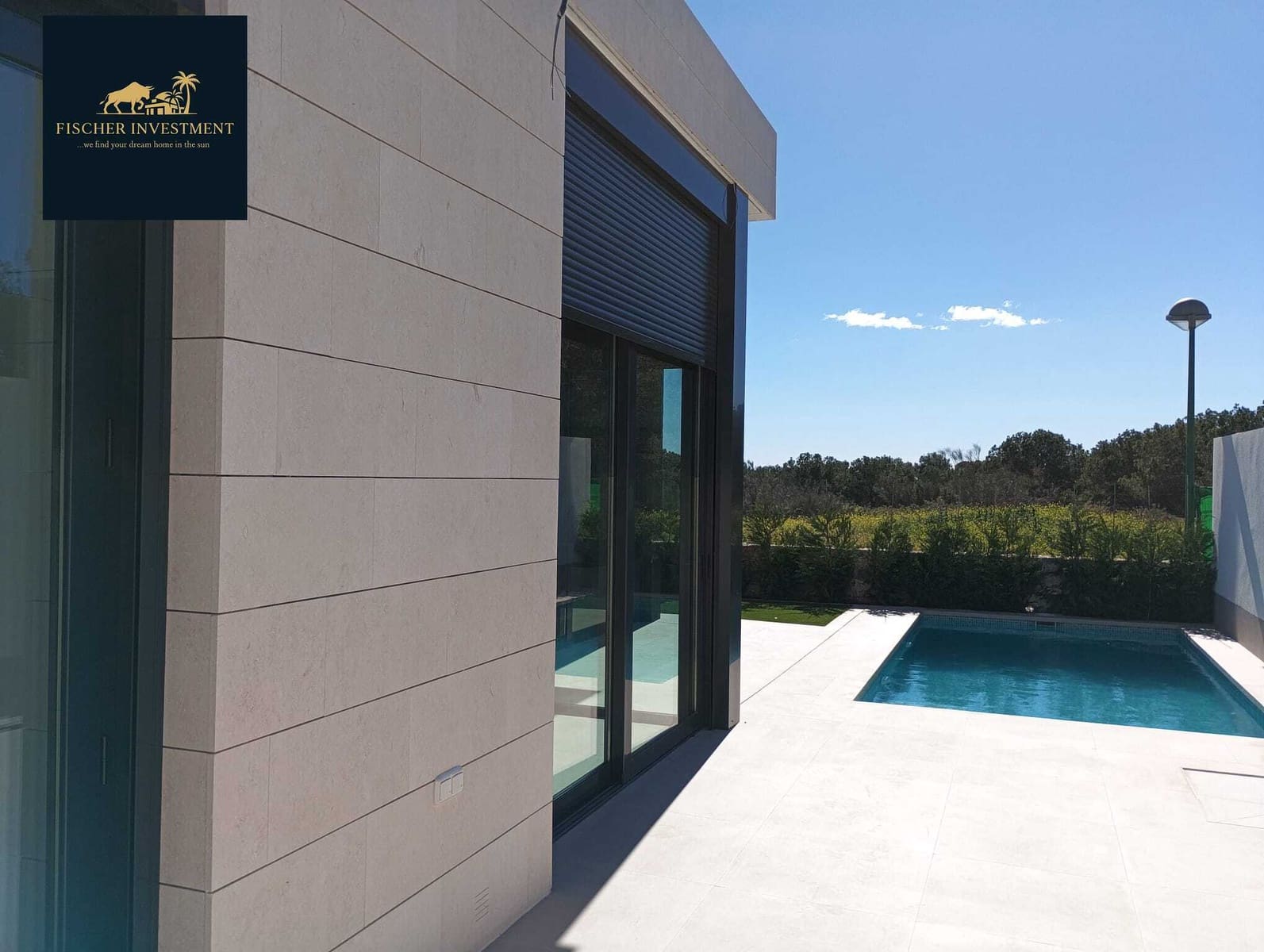 Chalet de 3 habitaciones en Pilar de la Horadada en venta con piscina garaje - 583.900 € (Ref: 9758175)