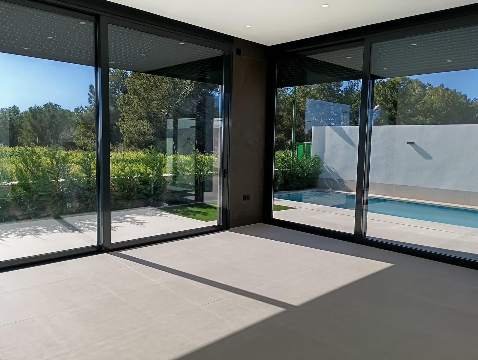 Chalet de 3 habitaciones en Pilar de la Horadada en venta con piscina garaje - 583.900 € (Ref: 9758175)