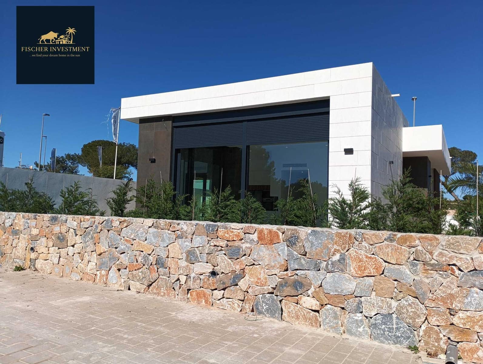 Chalet de 3 habitaciones en Pilar de la Horadada en venta con piscina garaje - 583.900 € (Ref: 9758175)