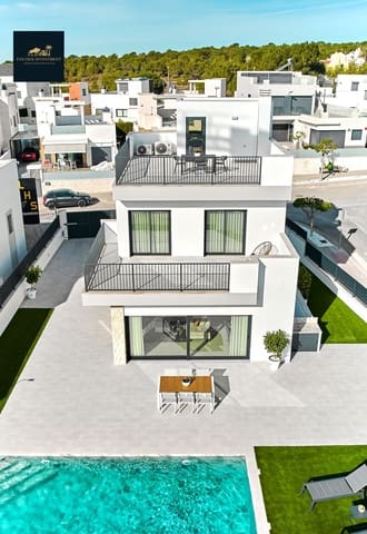 3 sypialnia Willa na sprzedaż w San Miguel de Salinas z basenem garażem - 649 000 € (Ref: 9758226)