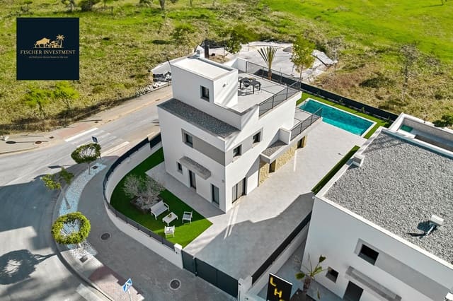 3 sypialnia Willa na sprzedaż w San Miguel de Salinas z basenem garażem - 649 000 € (Ref: 9758226)