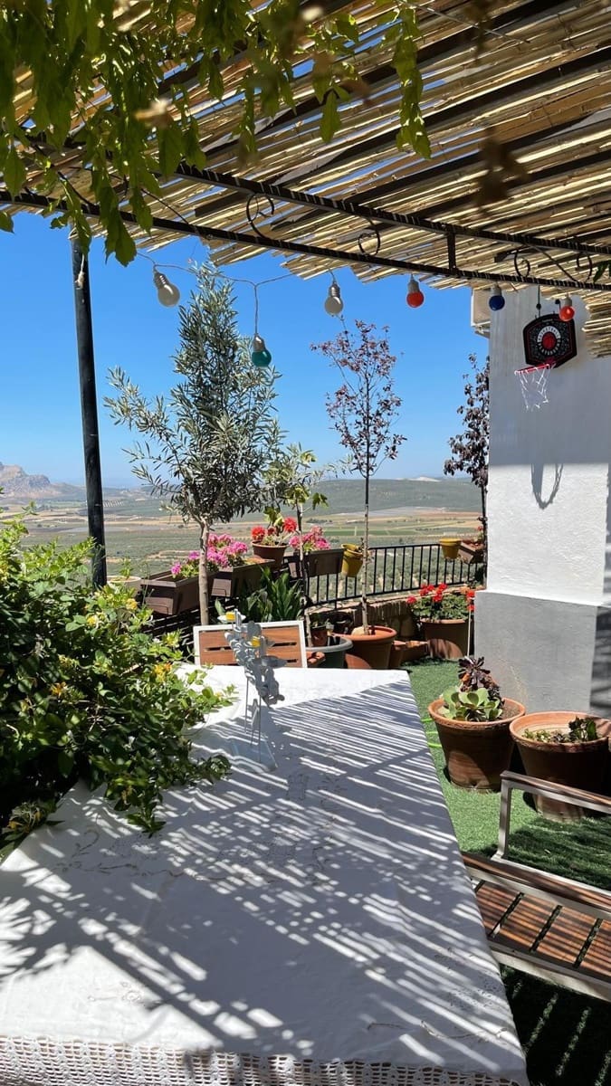4 bedroom Villa for sale in Archidona - € 349,000 (Ref: 10120229)