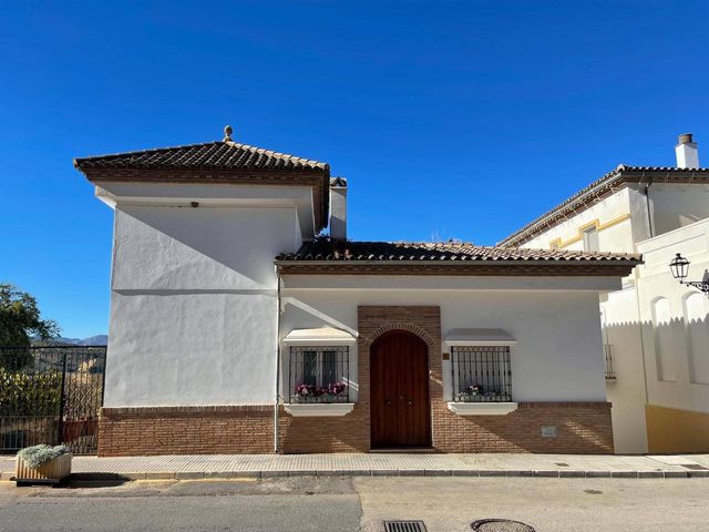 4 Zimmer Villa zu verkaufen in Archidona - 349.000 € (Ref: 10120229)