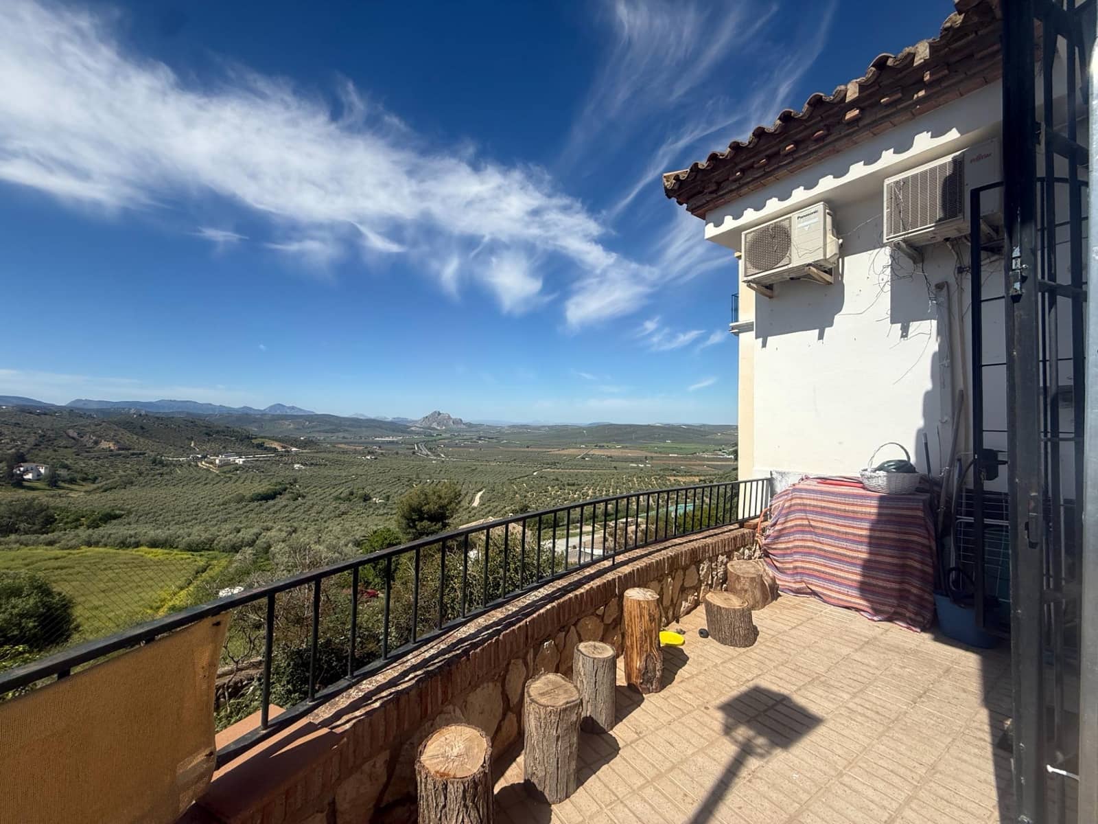 4 bedroom Villa for sale in Archidona - € 349,000 (Ref: 10120229)