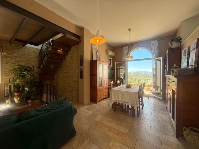 4 Zimmer Villa zu verkaufen in Archidona - 349.000 € (Ref: 10120229)