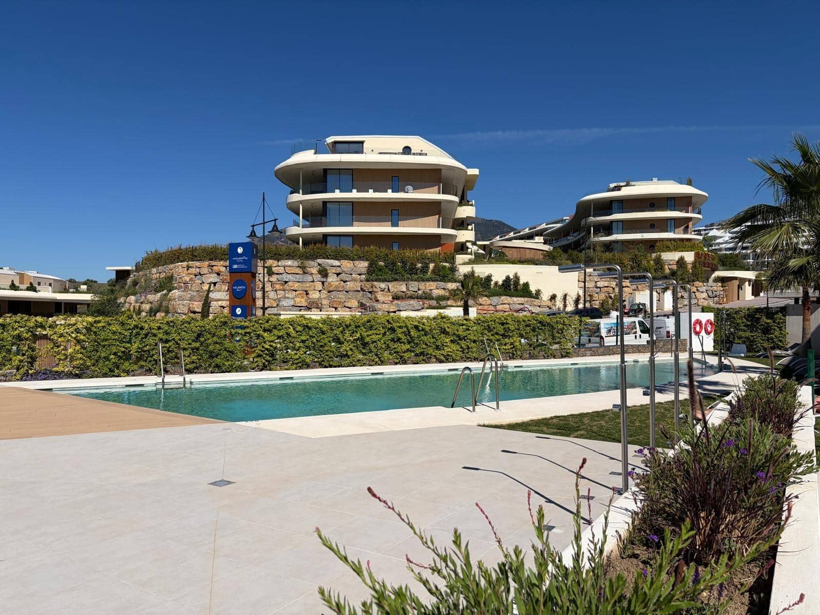 2 soveværelse Lejlighed til salg i Fuengirola med swimmingpool garage - € 549.000 (Ref: 10120234)
