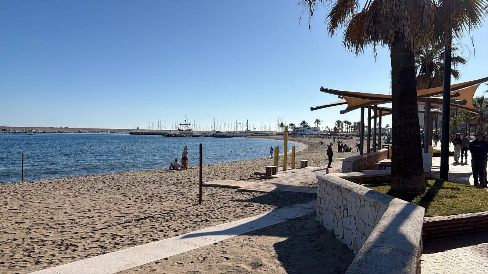 2 soveværelse Lejlighed til salg i Fuengirola med swimmingpool garage - € 549.000 (Ref: 10120234)