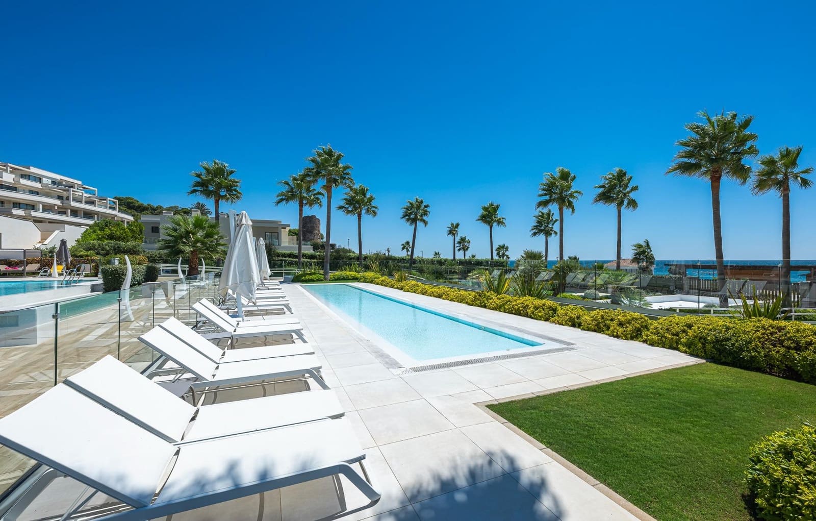 Piso de 2 habitaciones en El Velerín en venta con piscina - 1.595.000 € (Ref: 10120235)
