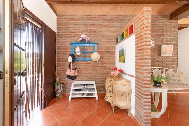 3 Zimmer Villa zu verkaufen in Villanueva del Trabuco - 570.000 € (Ref: 10136091)