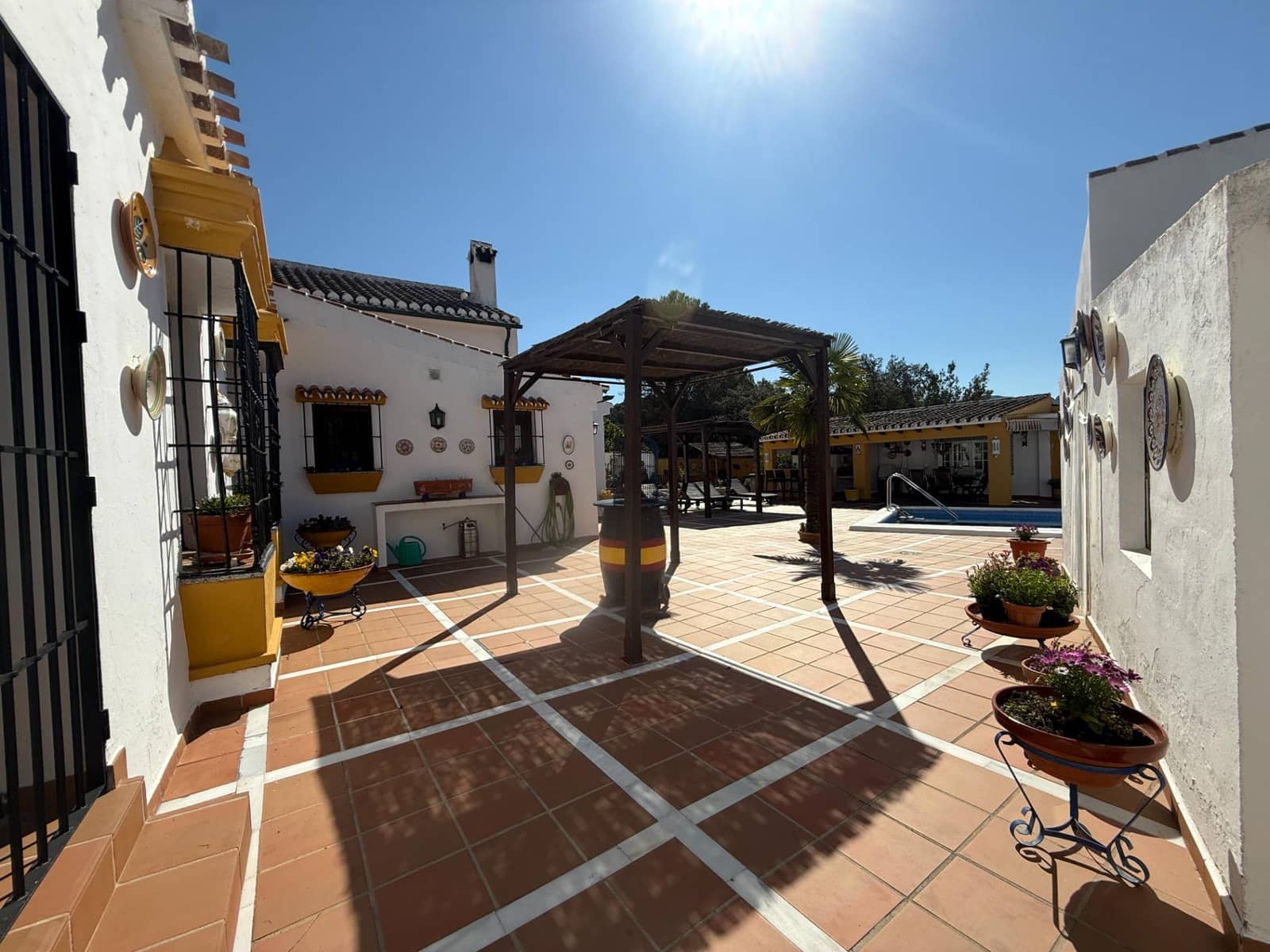 6 slaapkamer Finca/Landhuis te koop in Villanueva del Rosario met zwembad - € 950.000 (Ref: 10166699)