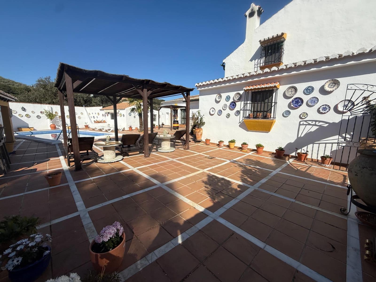 6 slaapkamer Finca/Landhuis te koop in Villanueva del Rosario met zwembad - € 950.000 (Ref: 10166699)