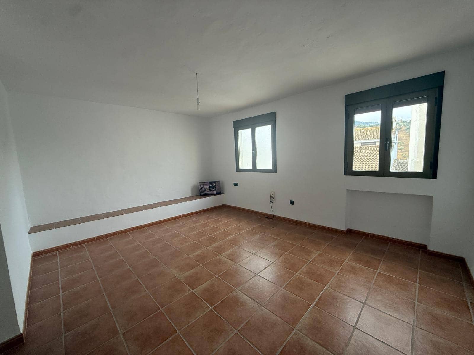 Adosado de 2 habitaciones en Villanueva del Rosario en venta con garaje - 99.000 € (Ref: 10173980)