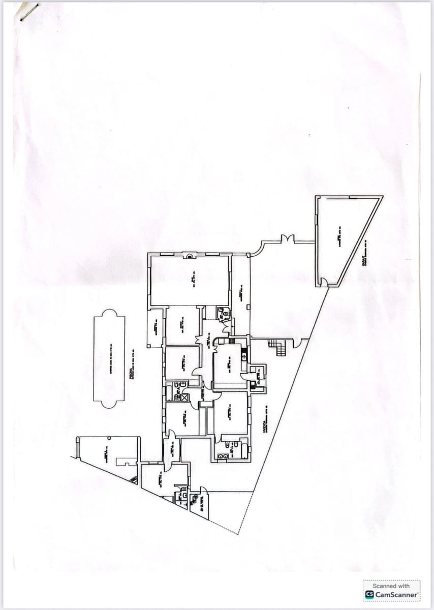 4 Zimmer Villa zu verkaufen in La Quinta mit Pool Garage - 1.395.000 € (Ref: 10180640)