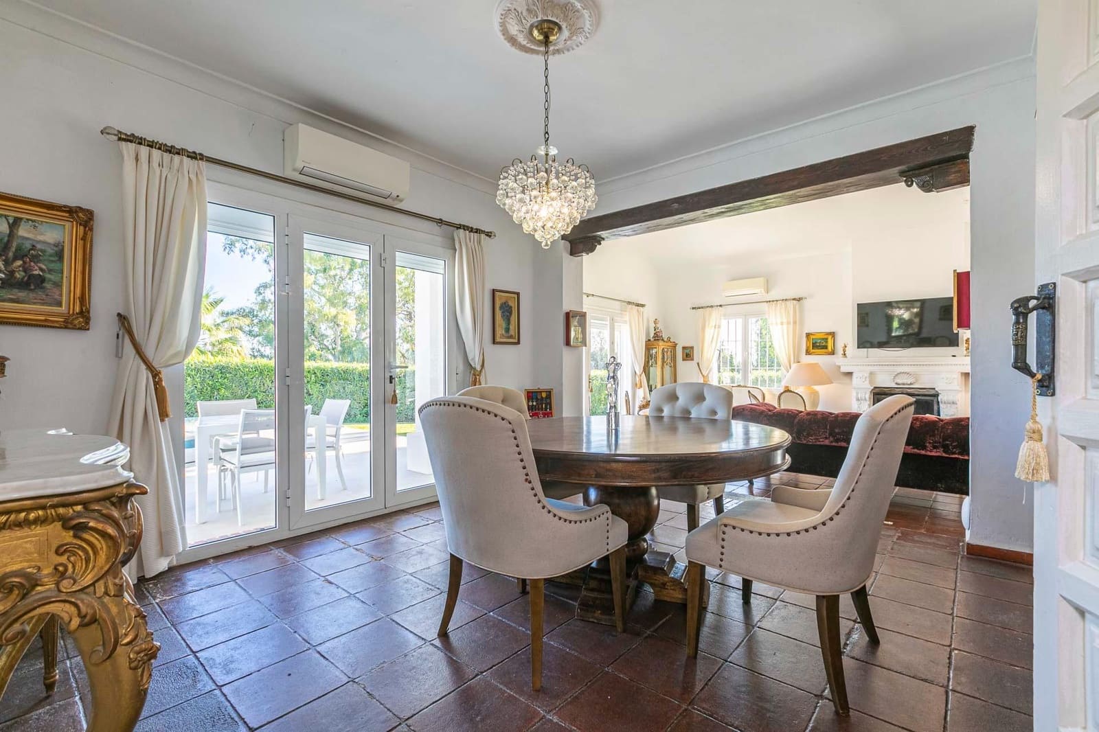 4 Zimmer Villa zu verkaufen in La Quinta mit Pool Garage - 1.395.000 € (Ref: 10180640)