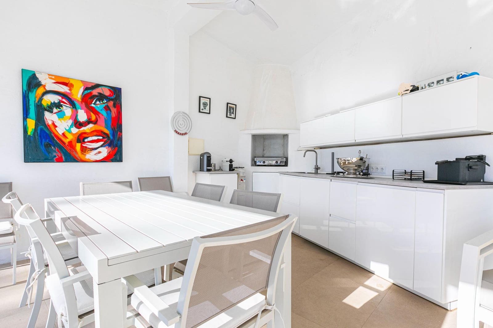 4 Zimmer Villa zu verkaufen in La Quinta mit Pool Garage - 1.395.000 € (Ref: 10180640)