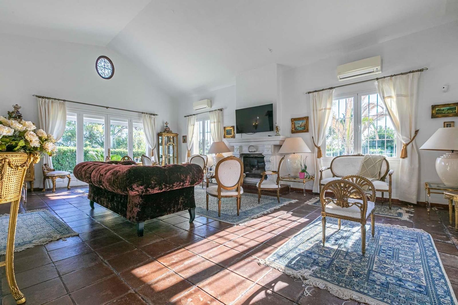 4 Zimmer Villa zu verkaufen in La Quinta mit Pool Garage - 1.395.000 € (Ref: 10180640)