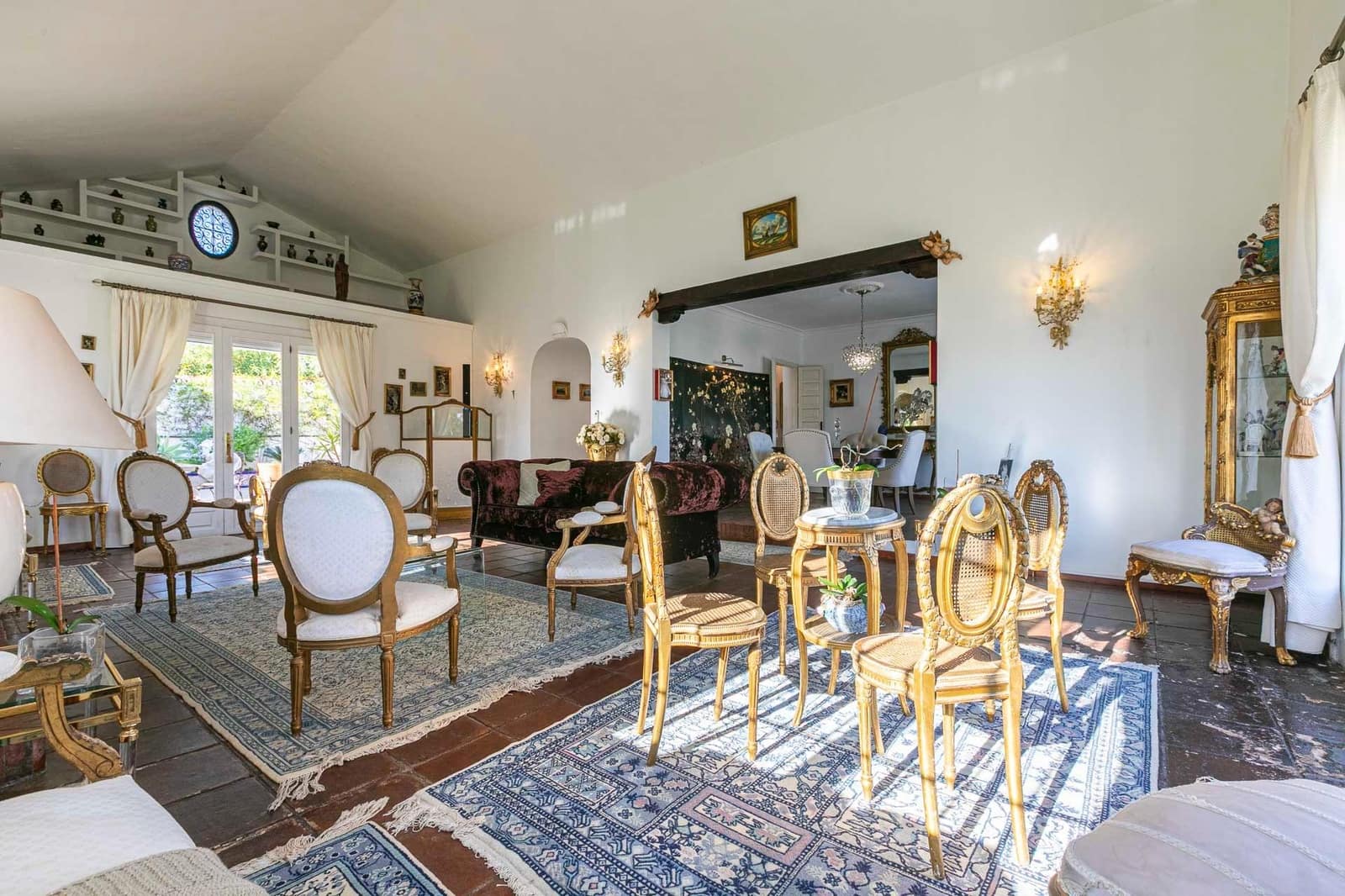 4 Zimmer Villa zu verkaufen in La Quinta mit Pool Garage - 1.395.000 € (Ref: 10180640)