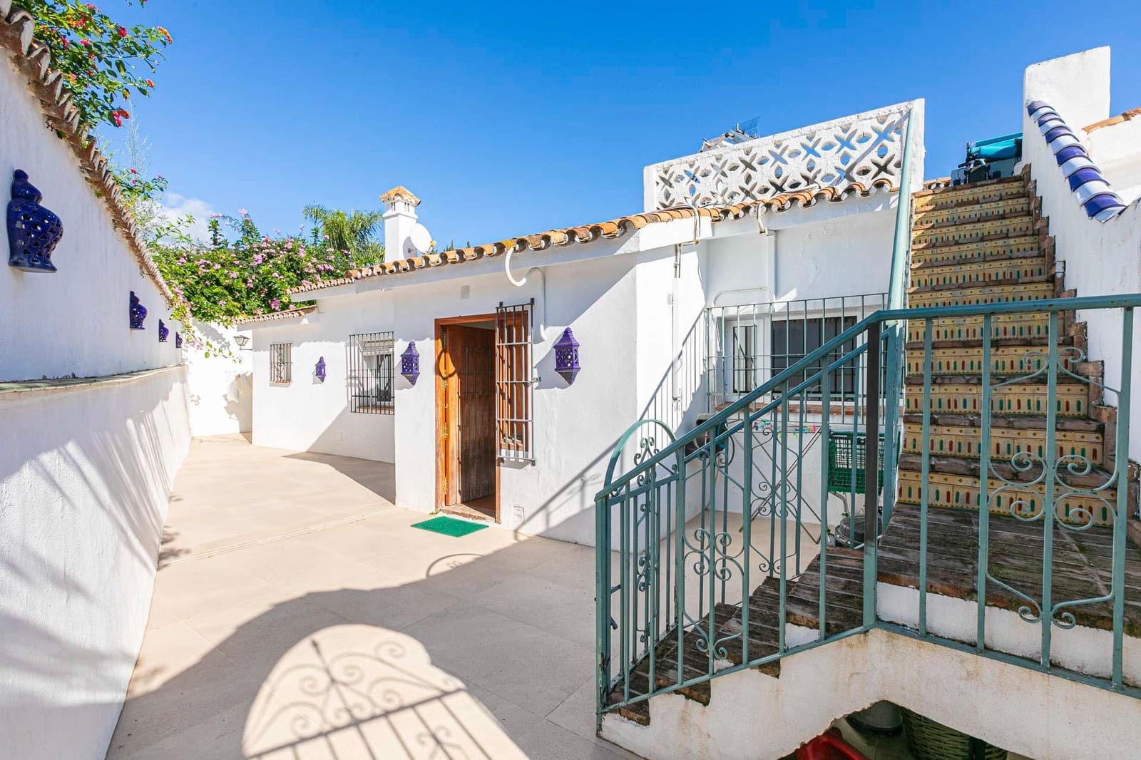 4 Zimmer Villa zu verkaufen in La Quinta mit Pool Garage - 1.395.000 € (Ref: 10180640)