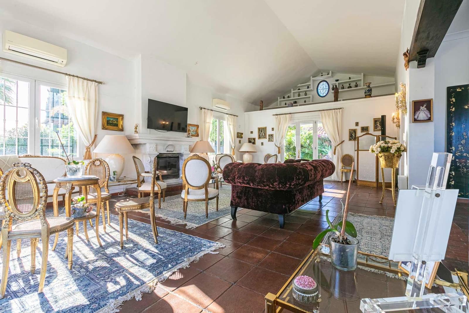4 Zimmer Villa zu verkaufen in La Quinta mit Pool Garage - 1.395.000 € (Ref: 10180640)