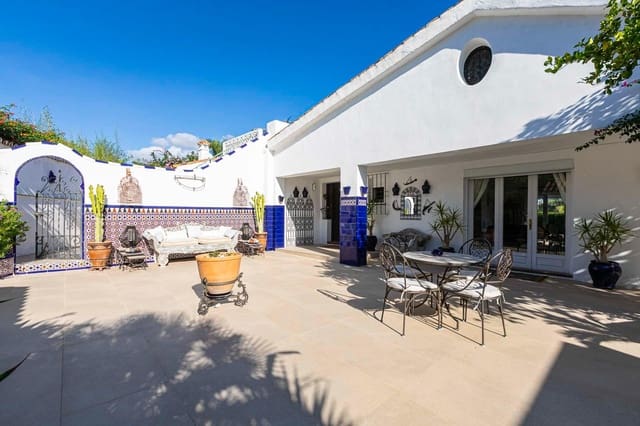 4 Zimmer Villa zu verkaufen in La Quinta, Benahavís mit Pool Garage - 1.395.000 € (Ref: 10180640)