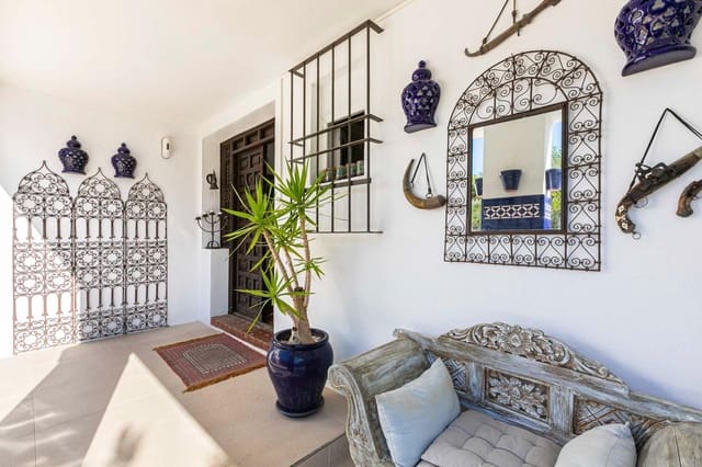 4 Zimmer Villa zu verkaufen in La Quinta, Benahavís mit Pool Garage - 1.395.000 € (Ref: 10180640)