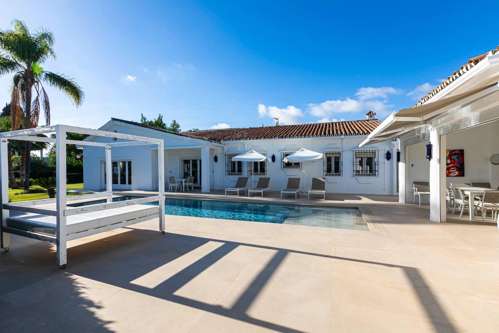 4 Zimmer Villa zu verkaufen in La Quinta mit Pool Garage - 1.395.000 € (Ref: 10180640)