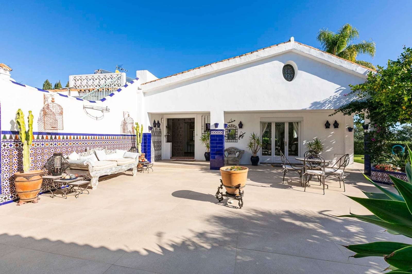 4 Zimmer Villa zu verkaufen in La Quinta mit Pool Garage - 1.395.000 € (Ref: 10180640)