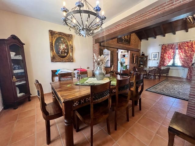 4 sovrum Finca/Hus på landet till salu i Villanueva del Rosario med pool - 890 000 € (Ref: 9014959)