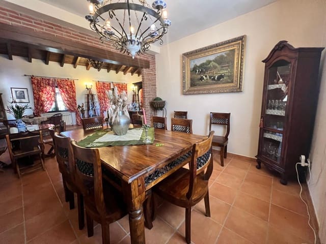4 sovrum Finca/Hus på landet till salu i Villanueva del Rosario med pool - 890 000 € (Ref: 9014959)