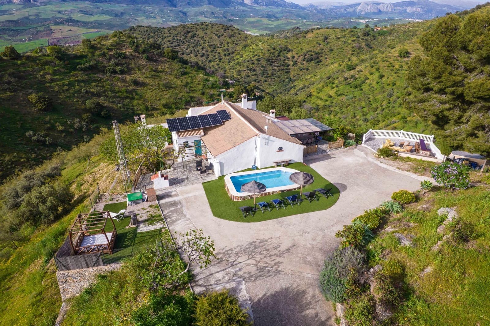 5 sovrum Finca/Hus på landet till salu i Casabermeja med pool - 395 000 € (Ref: 9014970)