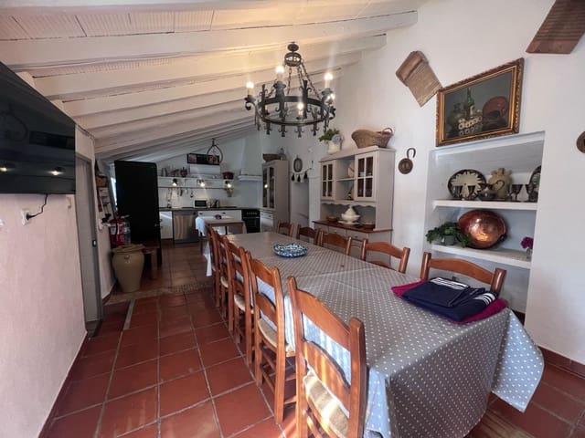 5 sovrum Finca/Hus på landet till salu i Casabermeja med pool - 395 000 € (Ref: 9014970)