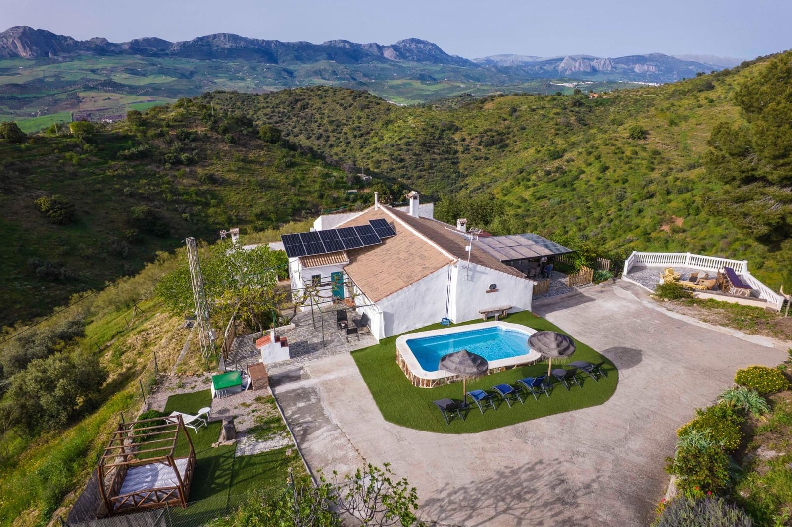 5 sovrum Finca/Hus på landet till salu i Casabermeja med pool - 395 000 € (Ref: 9014970)