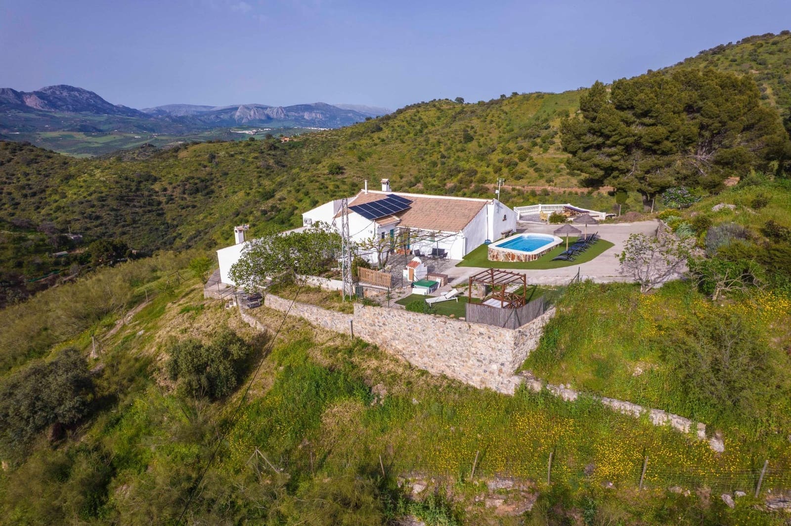 5 sovrum Finca/Hus på landet till salu i Casabermeja med pool - 395 000 € (Ref: 9014970)