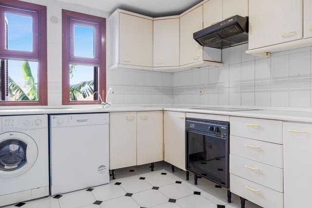2 camera da letto Villetta a Schiera in vendita in Estepona con piscina - 495.000 € (Rif: 9110257)
