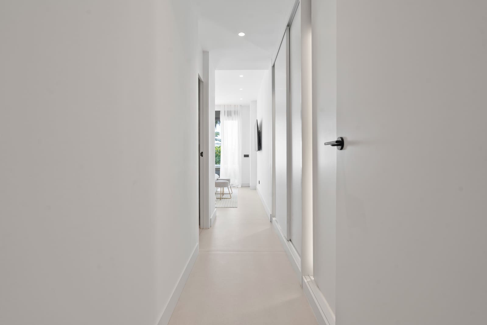 4 soveværelse Lejlighed til salg i New Golden Mile med swimmingpool garage - € 799.000 (Ref: 9032202)